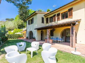 Villa Loris-2 by Interhome